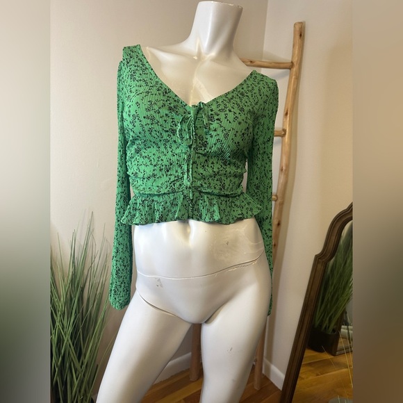 Mango Tops - Mango MNG Green Ruffle Long Sleeve Crop Top Green Black XS